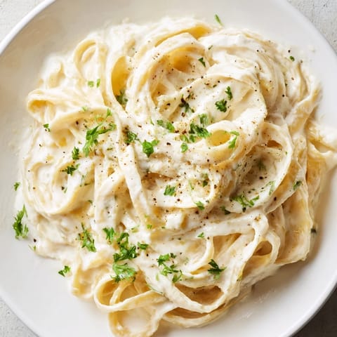 Light Creamy Pasta Alfredo